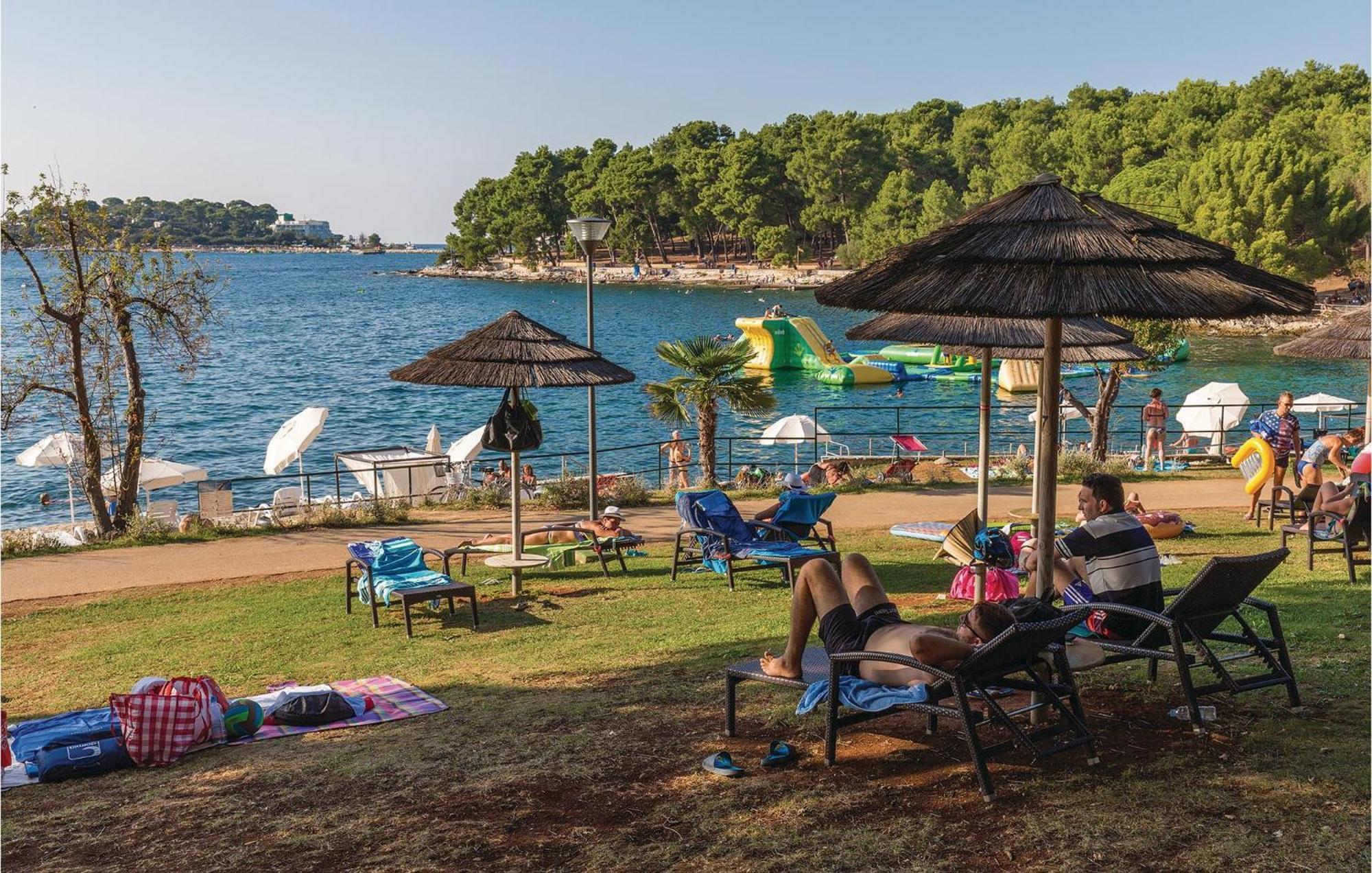 Mugeba Croatia Apartament *